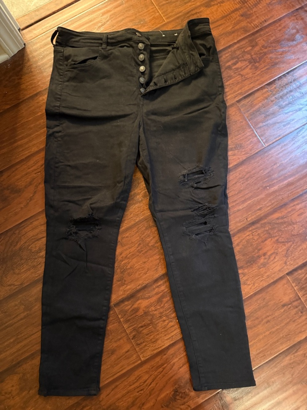 American Eagle Outfitters Black Distressed High-Rise Skinny Jeans